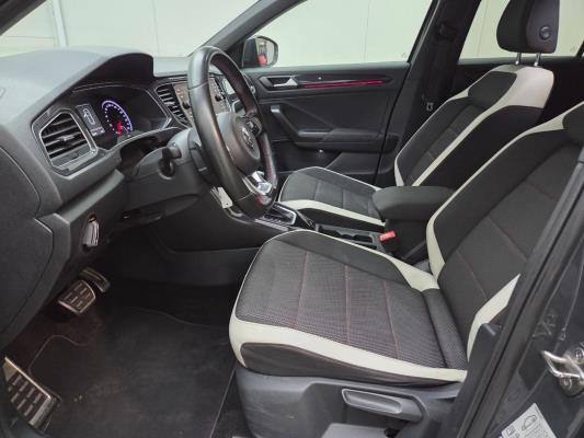 Volkswagen T-Roc Sport 1.5 TSI 150pk 2019, T-667-TX