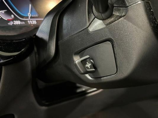 BMW 530e Touring  Business Edition Plus M-pakket 184pk 2023 (Origineel-NL) 5-Serie, S-330-LL