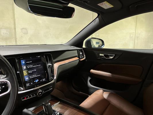 Volvo V60 Cross country Soft Hybride 2.0 B5 AWD pro 261pk 2020 (Origineel-NL), J-188-VT