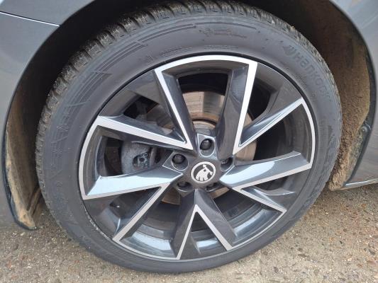 Skoda Superb Combi 1.5 TSI ACT Limited Sportline Business 150 pk 2023, S-466-PR