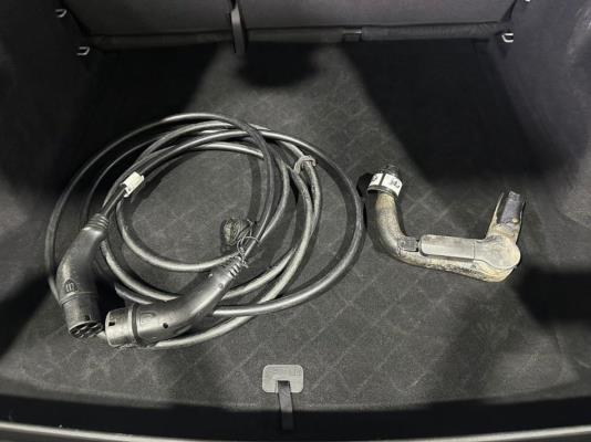 Audi Q4 35 Launch Edition 55 kWh 170pk 2021 (Origineel-NL), N-506-XJ