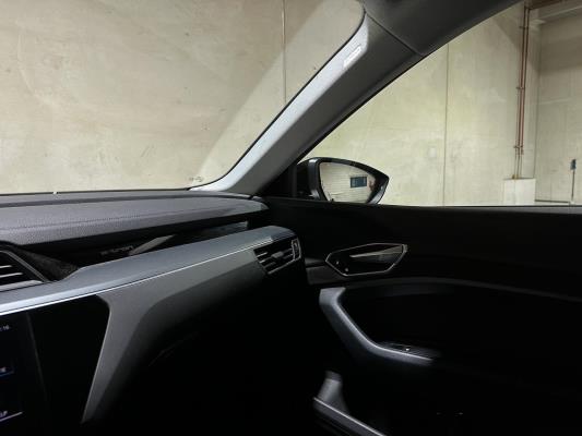 Audi e-tron 55 quattro edition 95 kWh 408pk 2020 (Origineel-NL + 1e eigenaar), K-077-BL