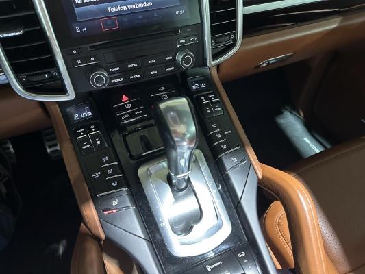 Porsche Cayenne Turbo 4.8 V8 520pk 2017 Sport-Chrono