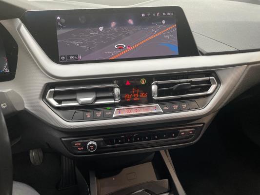 BMW 118i Executive Edition 1-serie 140pk 2020 (Origineel-NL), J-119-GJ