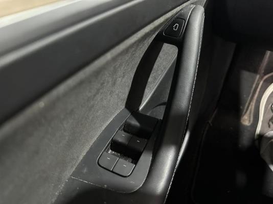 Tesla Model 3 Long Range AWD 75 kWh 351pk 2023 (Origineel-NL), S-091-VD