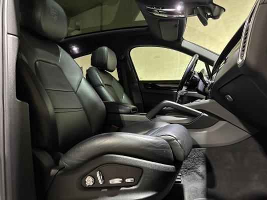 Porsche Cayenne Coupé 3.0 V6 E-Hybrid 462pk 2019 (Origineel-NL), G-145-HL