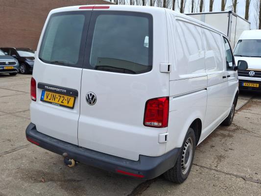 Volkswagen Transporter 2.0 TDI L1H1 26 Economy Business 90 pk 2021, VJN-72-V
