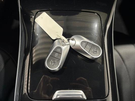 Mercedes-Benz EQE350 Luxury Line 89 kWh 292pk 2022 (Origineel-NL), R-484-LP