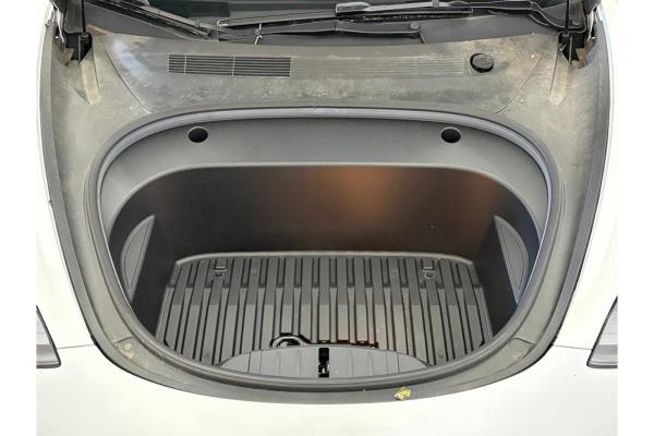 Tesla Model 3 Standard RWD Plus 60 kWh 238pk 2021 (Origineel-NL), N-008-RP