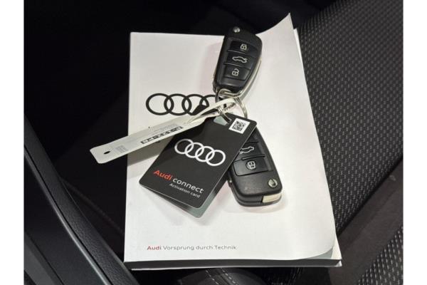 Audi Q3 45 e S Edition TFSI 266pk 2022 (Origineel-NL), P-122-PB