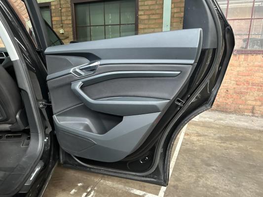 Audi e-tron 50 quattro Business edition 71 kWh 313pk 2020 (Origineel-NL + 1e eigenaar), K-578-JS