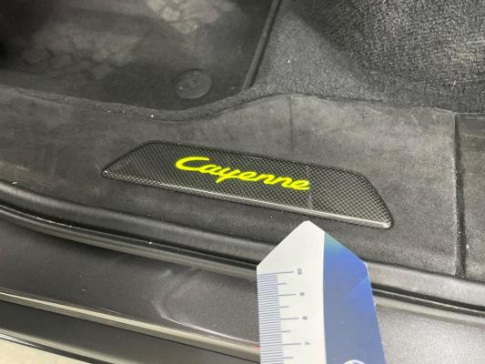 Porsche Cayenne Coupé Turbo S E-Hybrid 4.0 685pk 2020 (Origineel-NL), J-013-TK