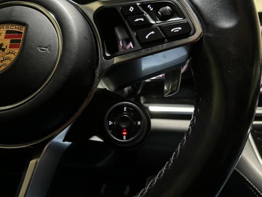 Porsche Panamera Sport Turismo  4 E-Hybrid 2.9 V6 462pk 2018, L-703-KR