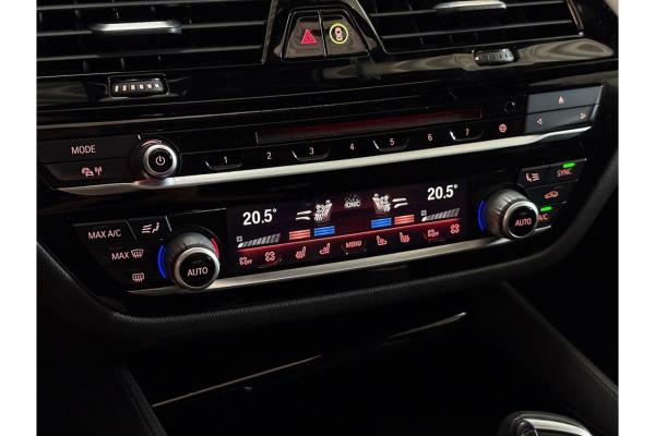 BMW M550d xDrive 5 Serie High Executive 399pk 2019 5-Serie, R-967-HZ