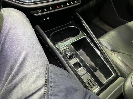 Škoda Enyaq 60 179pk 2022 (Origineel-NL), P-998-NH