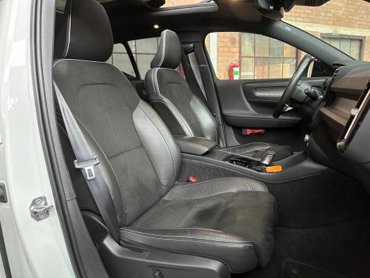 Volvo XC40 Recharge P8 AWD R-Design 408pk 2020 (Origineel-NL+1e eigenaar), K-341-FK