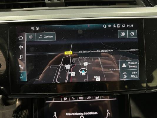 Audi Q8 e-tron 50 quattro Advanced Edition 95 kWh 340pk 2023 (Origineel-NL), T-629-HS