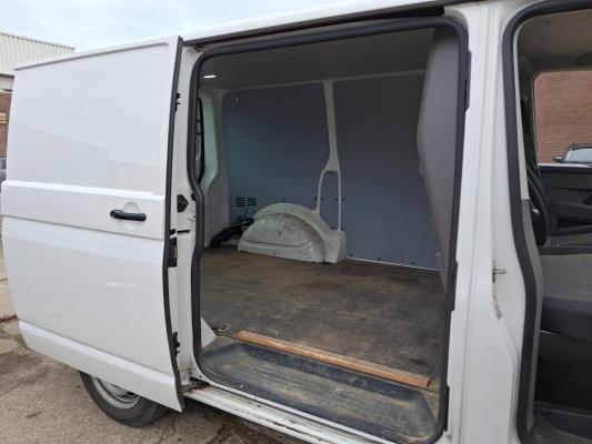 Volkswagen Transporter 2.0 TDI L1H1 26 Economy Business 90 pk 2021, VJN-72-V