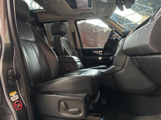 Land Rover Discovery 4 3.0 SDV6 SE HSE 256pk 2015, VNJ-87-T