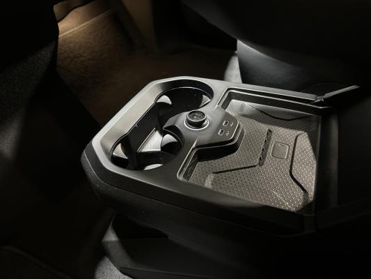 BMW iX xDrive40 Executive 77 kWh 326pk 2023 (Origineel-NL), T-756-HD