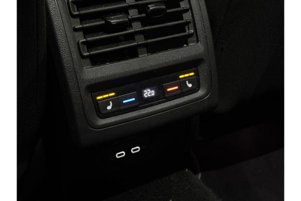 Volkswagen Golf eTSI Style 1.5 150pk 2020 (Origineel-NL), H-222-NX