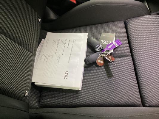 Audi Q4 e-tron 35 Advanced edition 55 kWh 170pk 2023 (Origineel-NL), S-708-PT