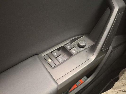 Seat Leon Sportstourer eTSI Fr Business Intense 1.5 150pk 2022, P-236-TN