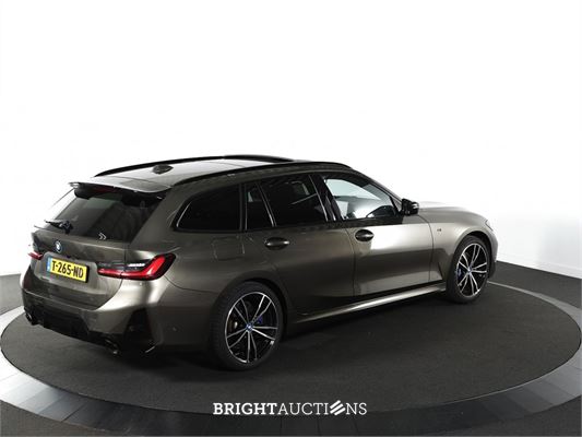 BMW 330e Touring 292pk 2023 (Origineel-NL) 3-Serie, T-265-ND