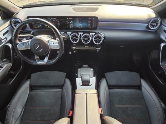 Mercedes-Benz A-klasse 250 e Business Solution AMG Limited 160 pk 2021, N-044-HS