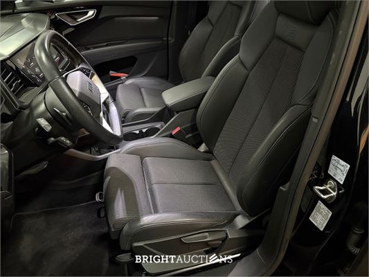Audi Q4 40 S edition 77 kWh 2022 (Origineel-NL), R-864-KR