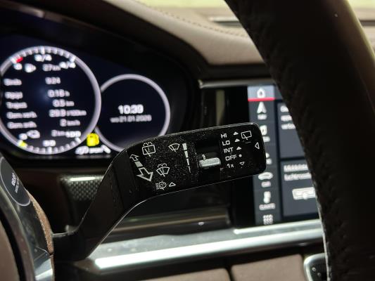 Porsche Panamera Sport Turismo 4 E-Hybrid 2.9 V6 462pk 2018 (Origineel-NL), RR-070-R