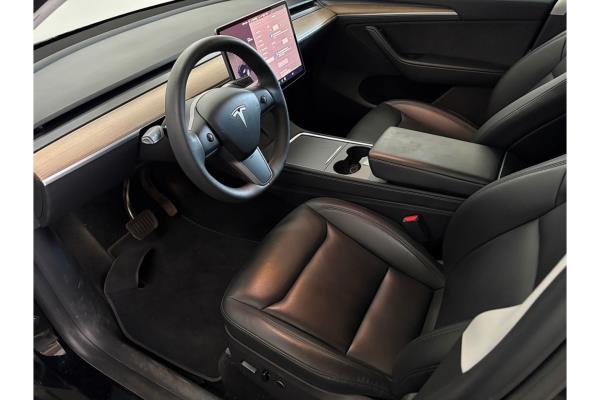 Tesla Model Y Long Range AWD 75 kWh 2023 (Origineel-NL), S-889-XH