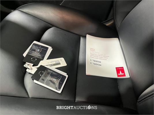 Tesla Model Y RWD 58 kWh 238pk 2022 (Origineel-NL), R-968-ZL