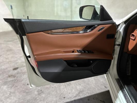 Maserati Quattroporte GTS V8 531pk 2013