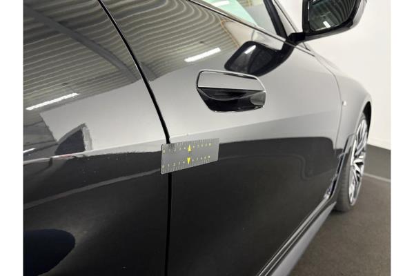 BMW i4 eDrive40 High Executive 84 kWh 340pk 2022 (Origineel-NL), P-888-HD