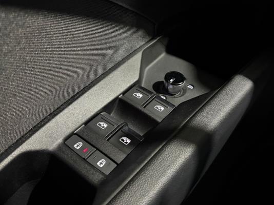 Audi Q4 40 Advanced edition 77 kWh 204pk 2023 (Origineel-NL), T-737-GR