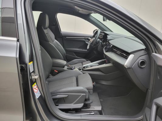 Audi A3 Limousine 30 S edition TFSI 110pk 2022 (Origineel-NL), P-882-RT