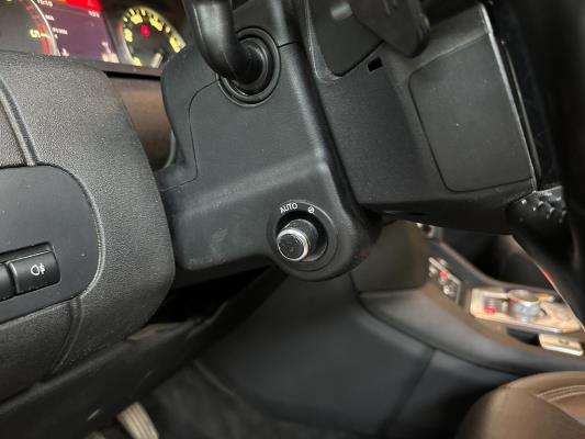 Land Rover Discovery 4 3.0 SDV6 SE HSE 256pk 2015, VNJ-87-T