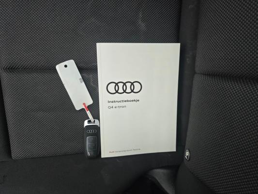 Audi Q4 e-tron 35 Edition 55 kWh 170pk 2022 (Origineel-NL), R-847-TD
