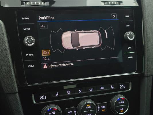 Volkswagen Golf Highline Business R 1.5 TSI 150pk 2018, X-726-KS