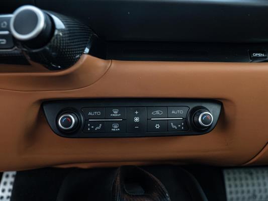 Ferrari 812 Superfast 6.5 V12 HELE -CARBON- 796pk 2020