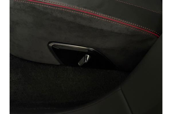 Lotus Eletre EDS 450 4WD 112 kWh 612pk 2023 (Origineel-NL), X-319-JJ