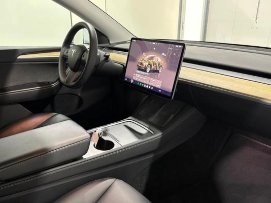 Tesla Model Y RWD 58 kWh 238pk 2023 (Origineel-NL), T-886-GX
