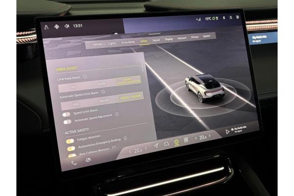 Lotus Eletre EDS 450 4WD 112 kWh 612pk 2023 (Origineel-NL), X-319-JJ