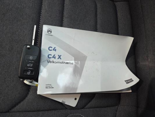 Citroen C4 Feel 1.2 Puretech 131pk 2023, HJT-43-N