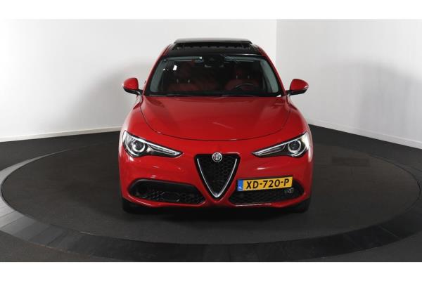 Alfa Romeo Stelvio 2.2d Super 2.2 150pk 2018, XD-720-P
