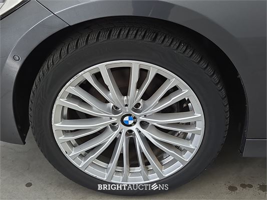 BMW 320i 3-serie Executive Edition 184pk 2019 (Origineel-NL) 3-Serie, XT-203-T