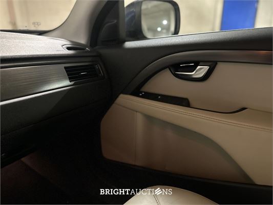 Volvo XC70 2.0 D4 FWD Momentum 181pk 2014 (Origineel-NL) Automaat, 2-XLB-00