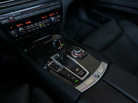 BMW ActiveHybrid7 F04 4.4 V8 7-serie 465pk 2011 -Youngtimer-