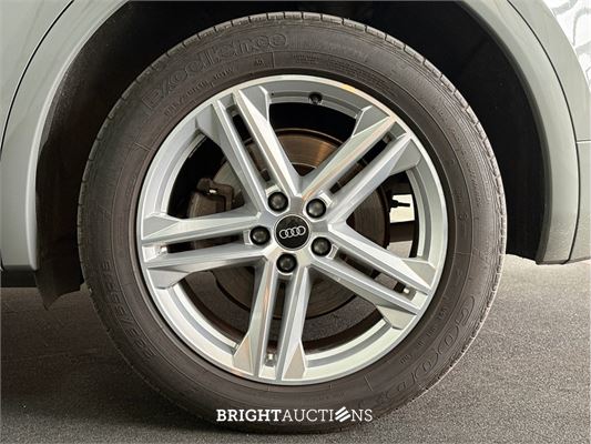 Audi Q5 50 TFSI e S edition 408pk 2022 (Origineel-NL), R-409-BV